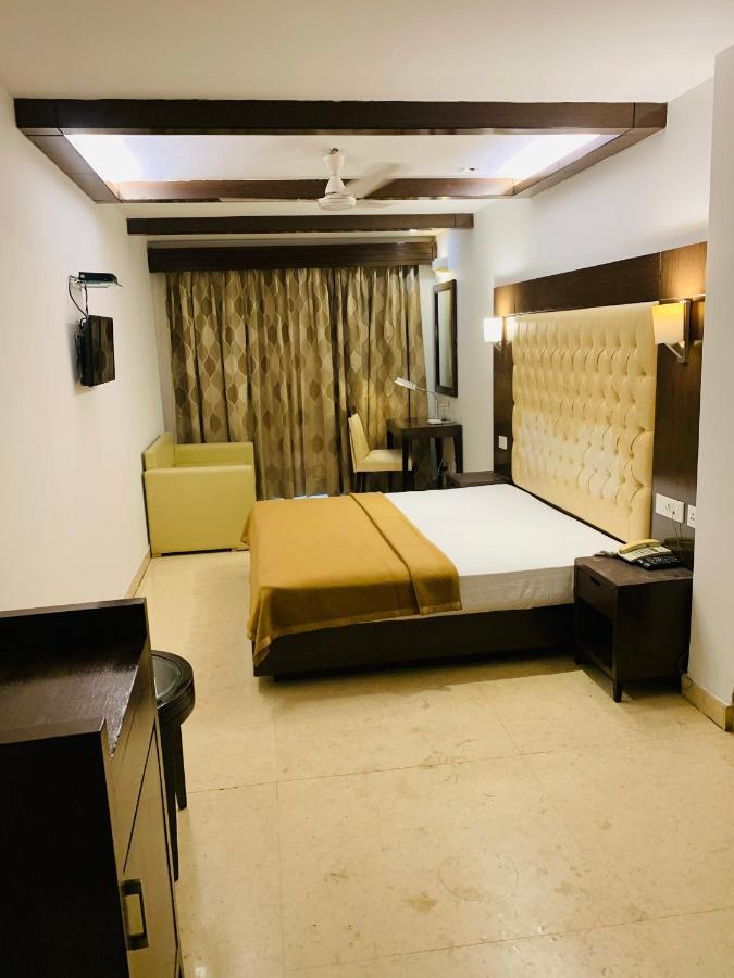 Metropolis Tourist Home Paharganj Nova Deli Exterior foto